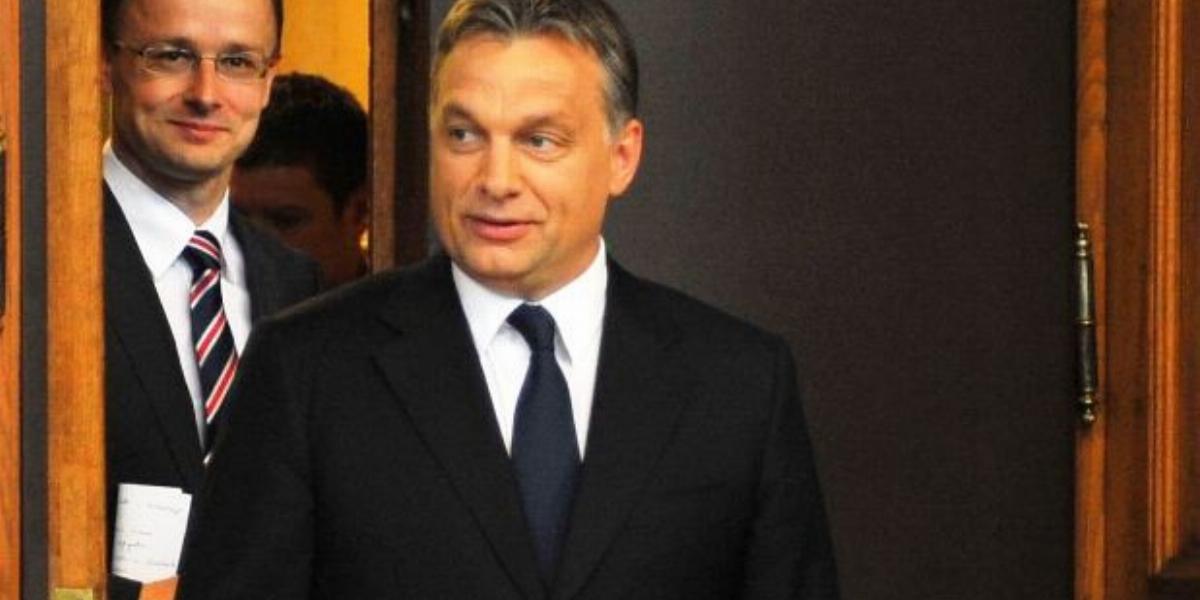 Orbán Viktor külügyminiszteri poszttal ajándékozza meg korábbi szóvivőjét, Szijjártó Pétert Fotó: Népszava, Vajda József