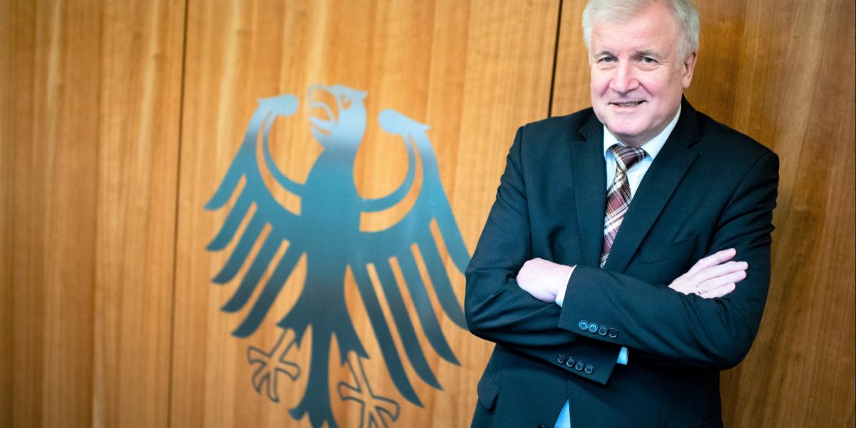 Horst Seehofer folyamatosan kereste a konfrontációt Angela Merkellel