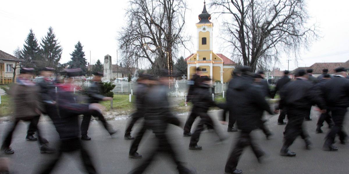 Korábban a Magyar Gárda vonult demonstratív jelleggel