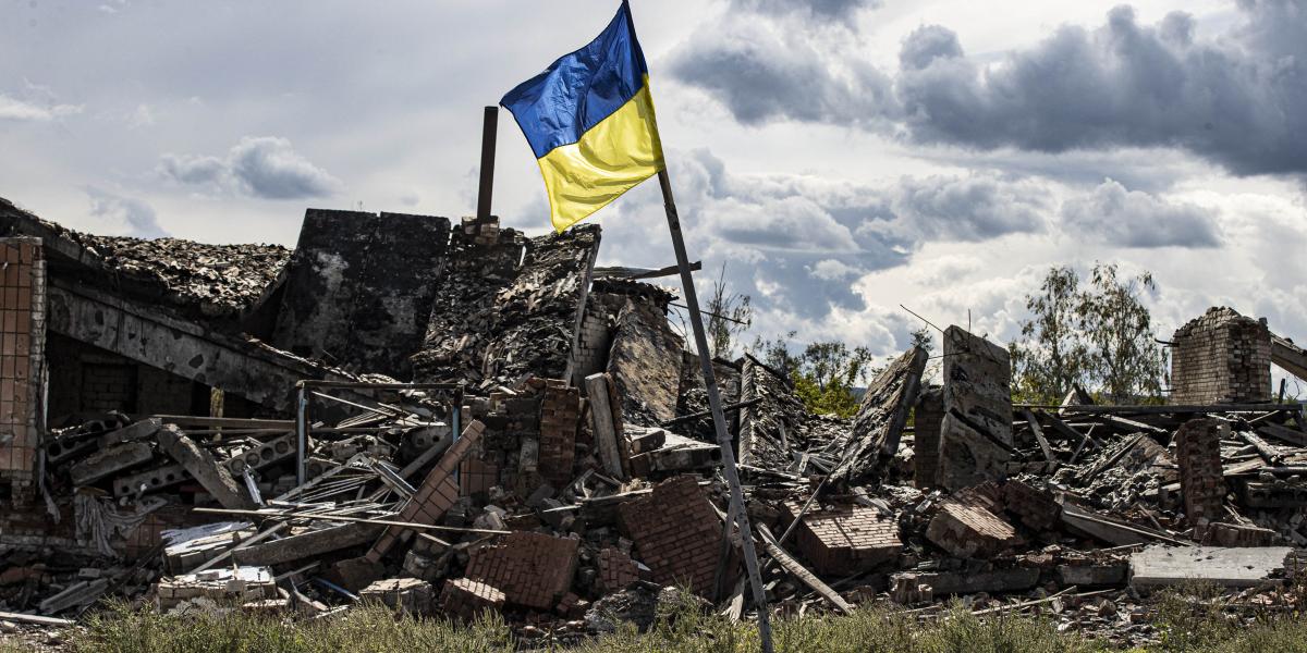 Liman után az ukránok a közeli Dolinában is kitűzték a zászlót