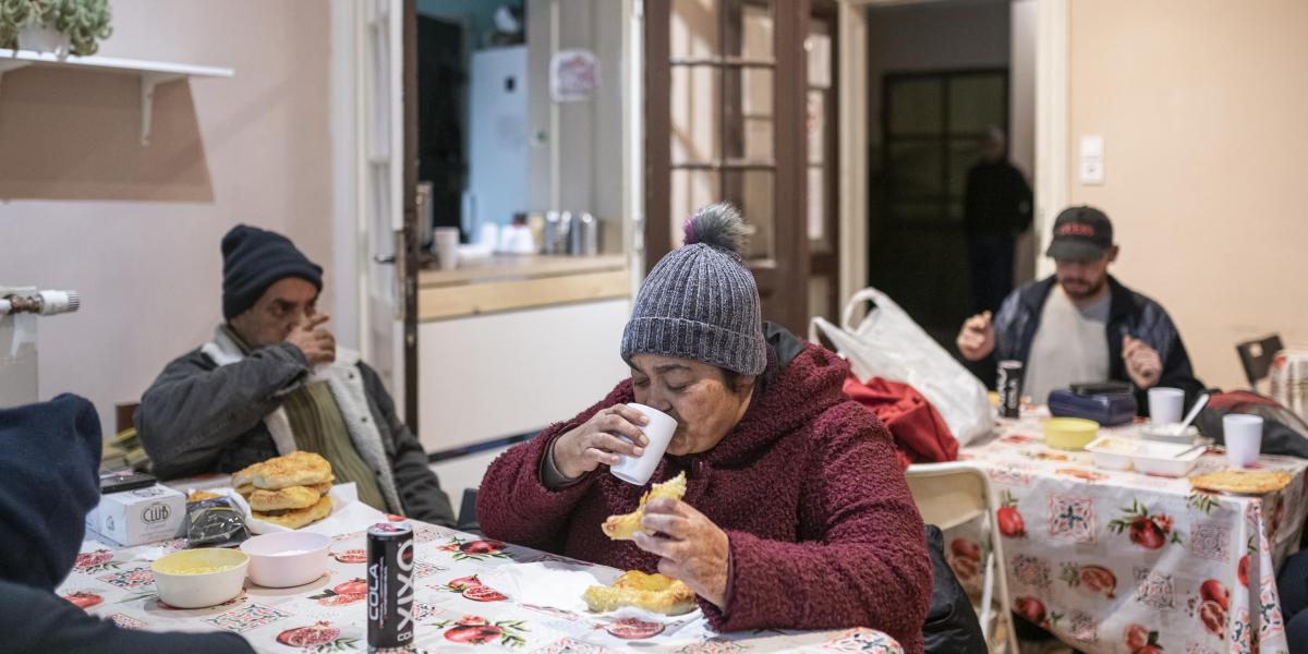 A Twist Olivér Alapítvány újpesti átmeneti szállóján segítik a hajléktalanokat