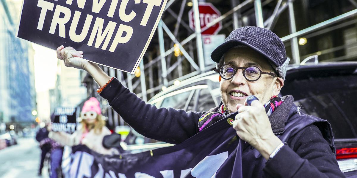 Tüntetők követelték, hogy a bíróság ítélje el Trumpot