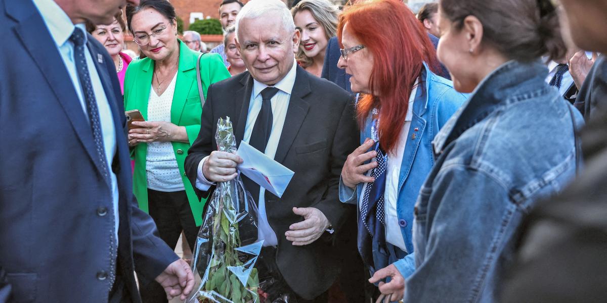 Jaroslaw Kaczynski szerepvállalásától a Jog és Igazságosság megerősödését remélik
a PiS híve