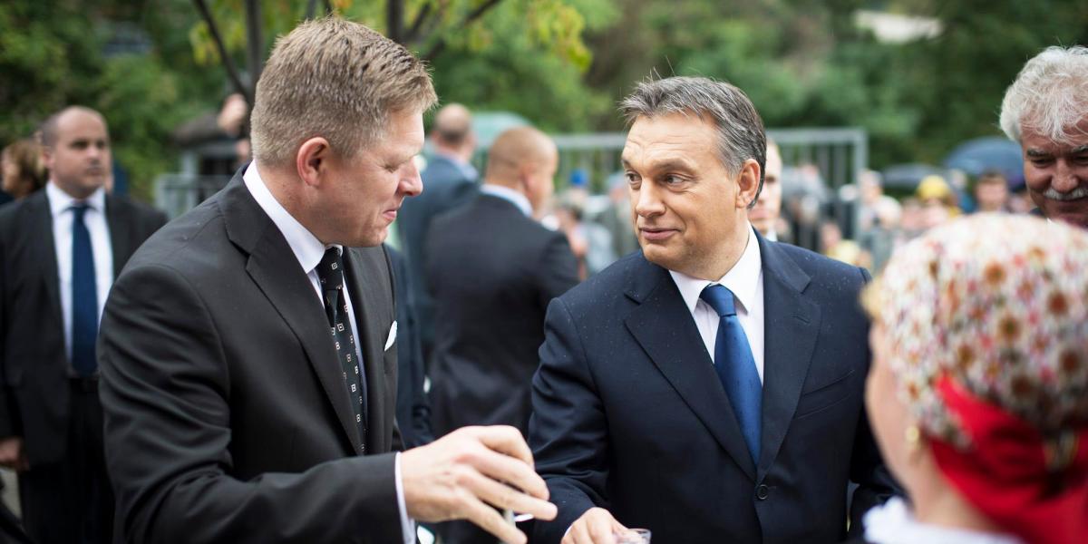 2012-től tart Orbán Viktor és Robert Fico érdekszövetsége. A magyar miniszterelnök ennek fejében elfogadta azt, amit baloldali elődei nem – a szlovákiai magyarok jogsérelmének szőnyeg alá söprését