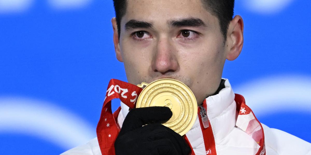 Liu Shaoang 2022. február 13-án a pekingi téli olimpián szerzett aranyérmével