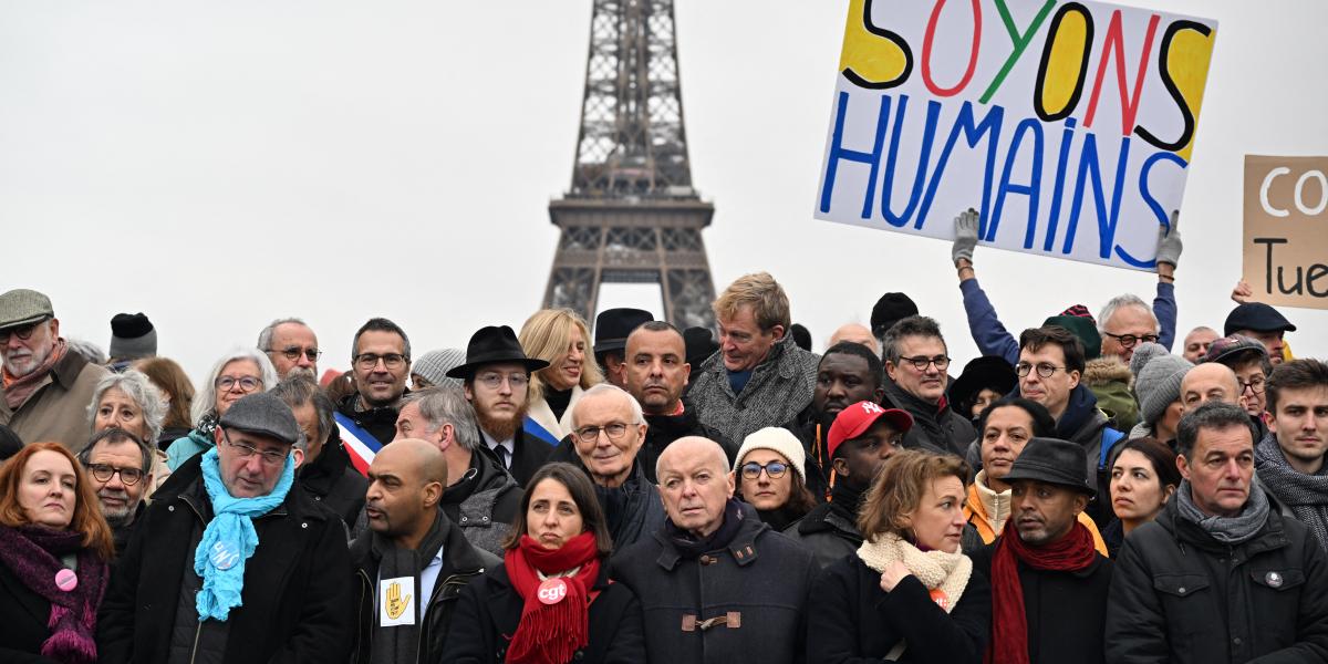 Párizs csak egyike volt annak a 160 francia városnak, ahol tiltakozásokat tartottak