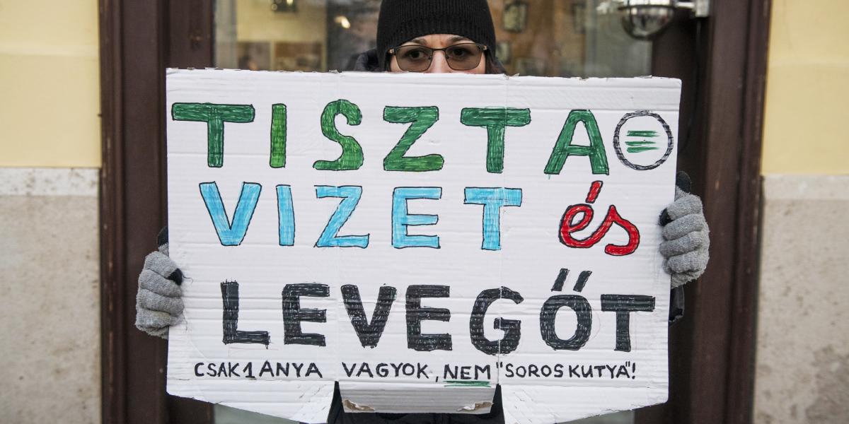 Tiltakozás Debrecenben. Nem hatotta meg őket a fideszes városvezetés zöldpolitikája