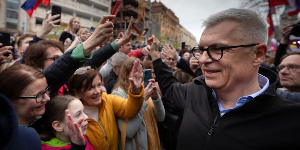 Az ellenzéki induló, Ivan Korcok szerint a kormánypártok pánikba estek, erről árulkodik, hogy szerdai nyilatkozatukban szlovákellenes elnökjelöltnek bélyegezték őt