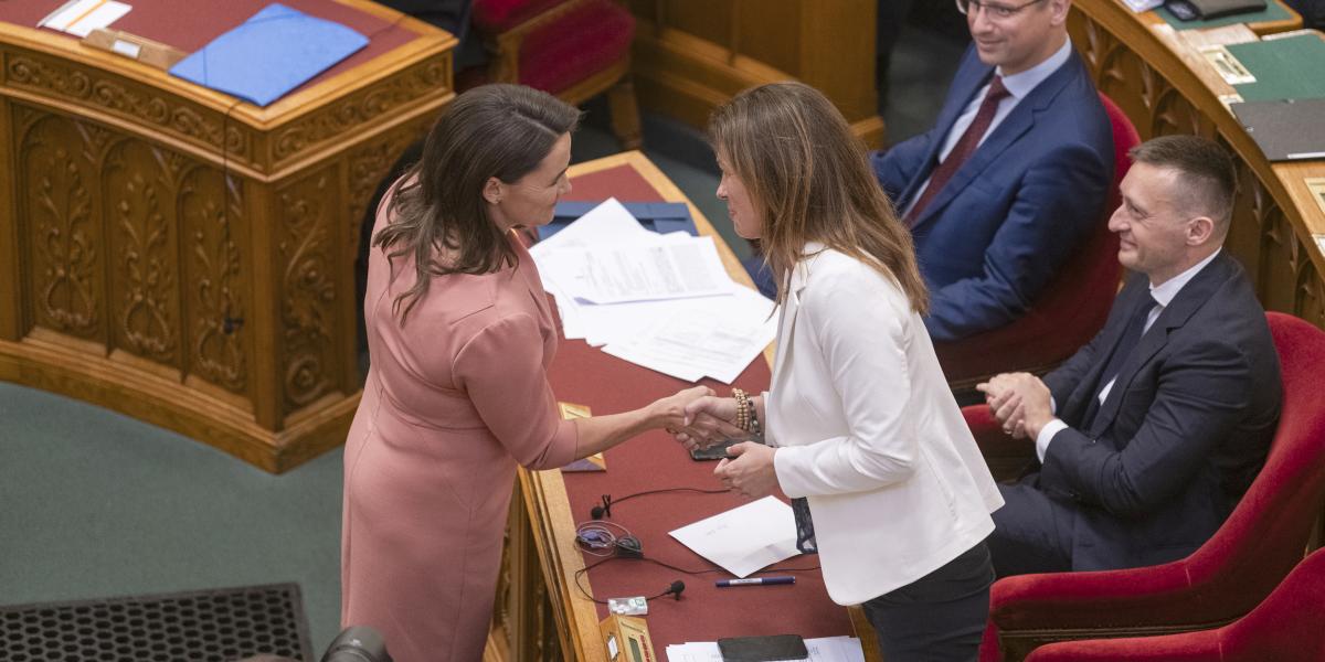 Novák Katalin és Varga Judit bukásával a Fidesz két népszerű női politikusát veszítette el, ami több szempontból is súlyos csapás a kormánypártra