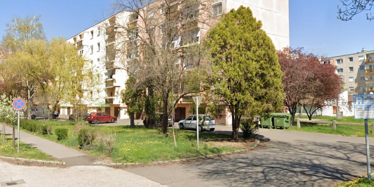 Ennél a háznál történt a gyilkosság.