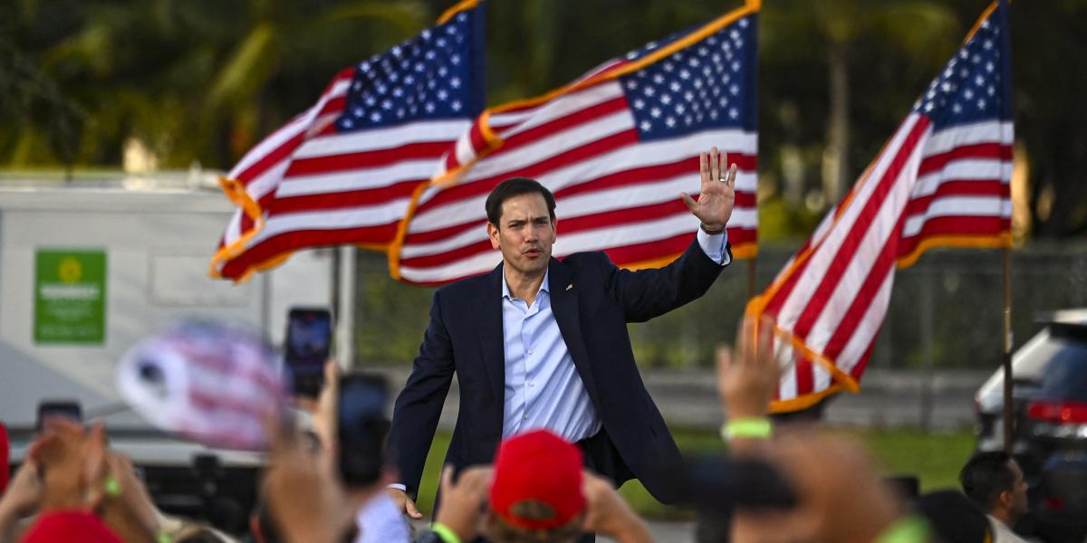 Az alelnöki pozíció reményében az olyan ellenségekből, mint Marco Rubio is barátok válhatnak