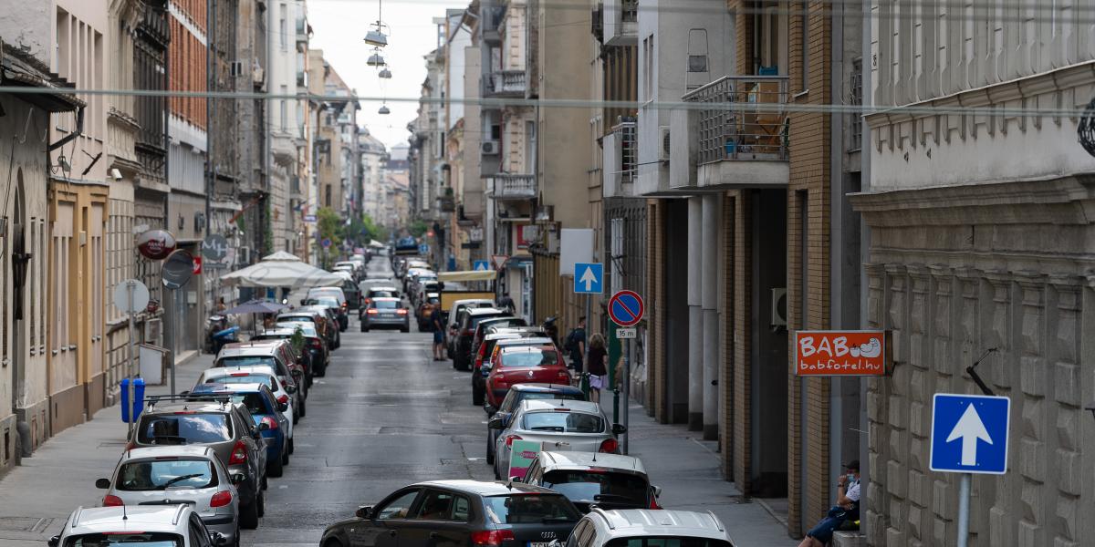 A parkolásüzemeltetés fővárosi összevonása erős érdekeket sért