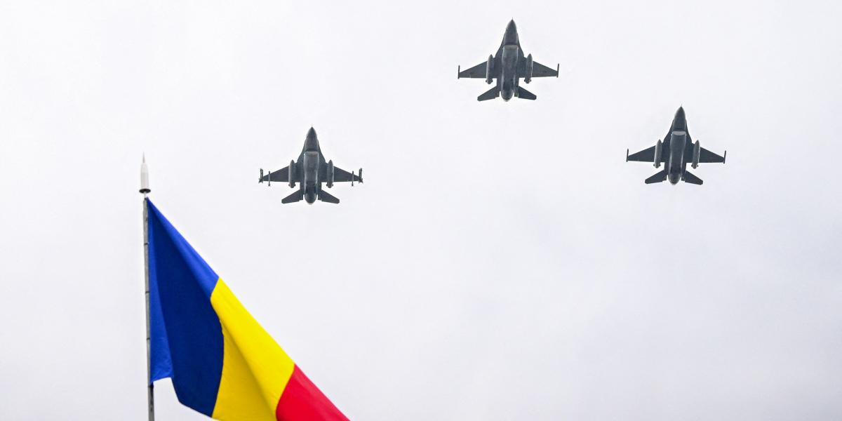 Román F-16-osok - Képünk illusztráció