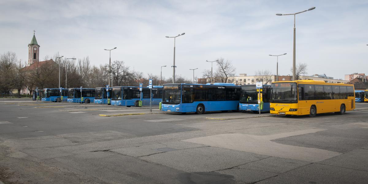 Buszvégállomás Csepelen - Képünk illusztráció