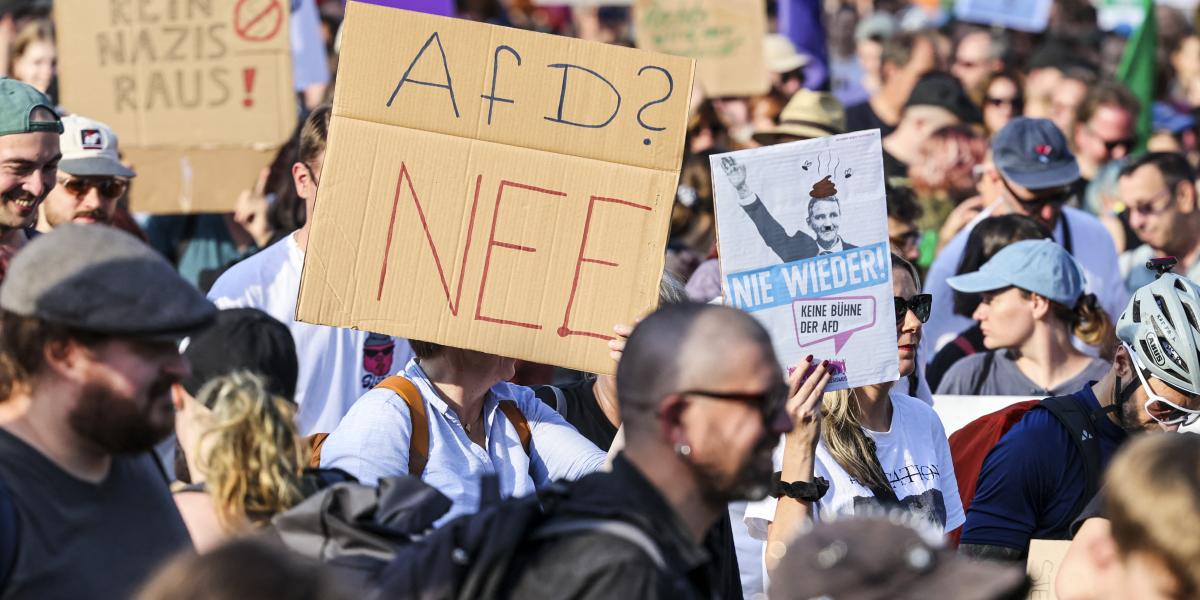 Bár kiválóan szerepel az AfD Kelet-Németországban, sokan nagyon tartanak a párt előretörésétől, sok tüntetést tartottak
a szélsőjobb veszéllyel szemben