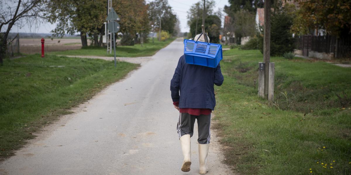 Üres a bevásárlókosár. A falvakban élő nyugdíjasok közül sokan épp csak túlélnek a kis pénzükből