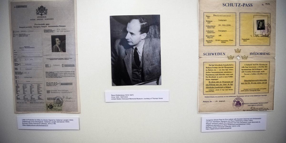  Ideiglenes útlevél és menlevél 44-ből, illetve a zsidók ezreit megmentő Raoul Wallenberg fotója