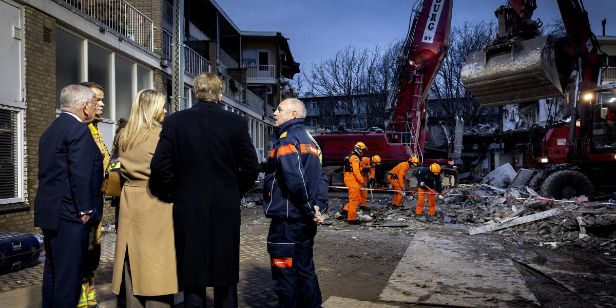 December 9-én a holland királyi pár is megtekintette a mentési munkálatokat 