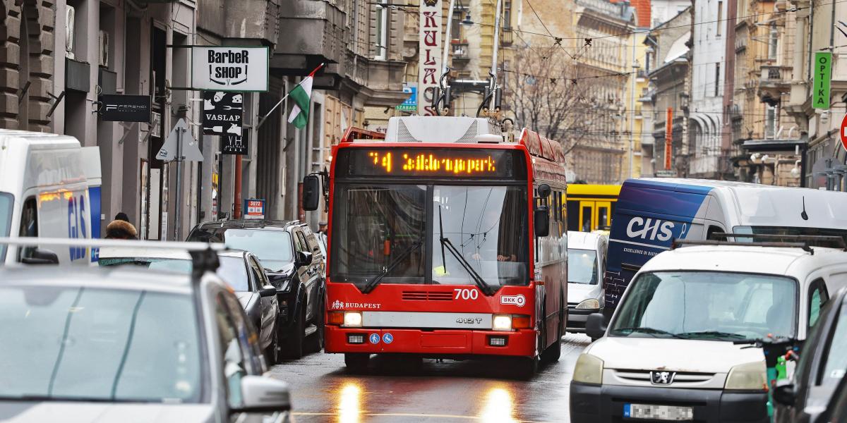 Gyakorta blokkolják a trolikat a belvárosban, ami óriási dugókat is okoz