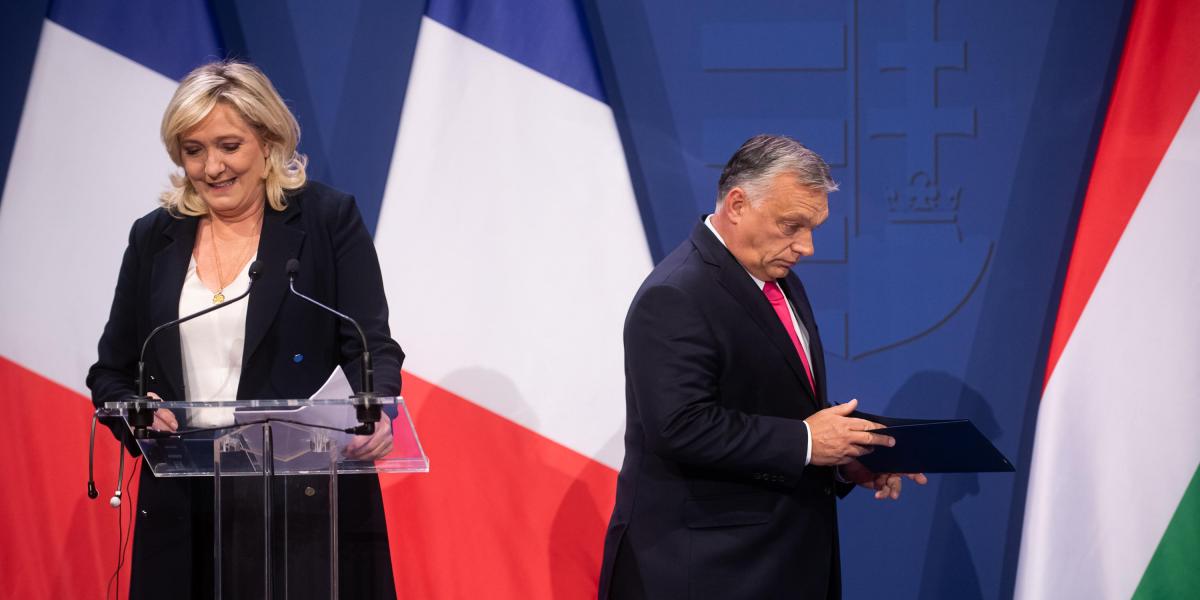 2021. október 26. Orbán Viktor és Marine Le Pen sajtótájékoztatója a Karmelita Kolostorban.