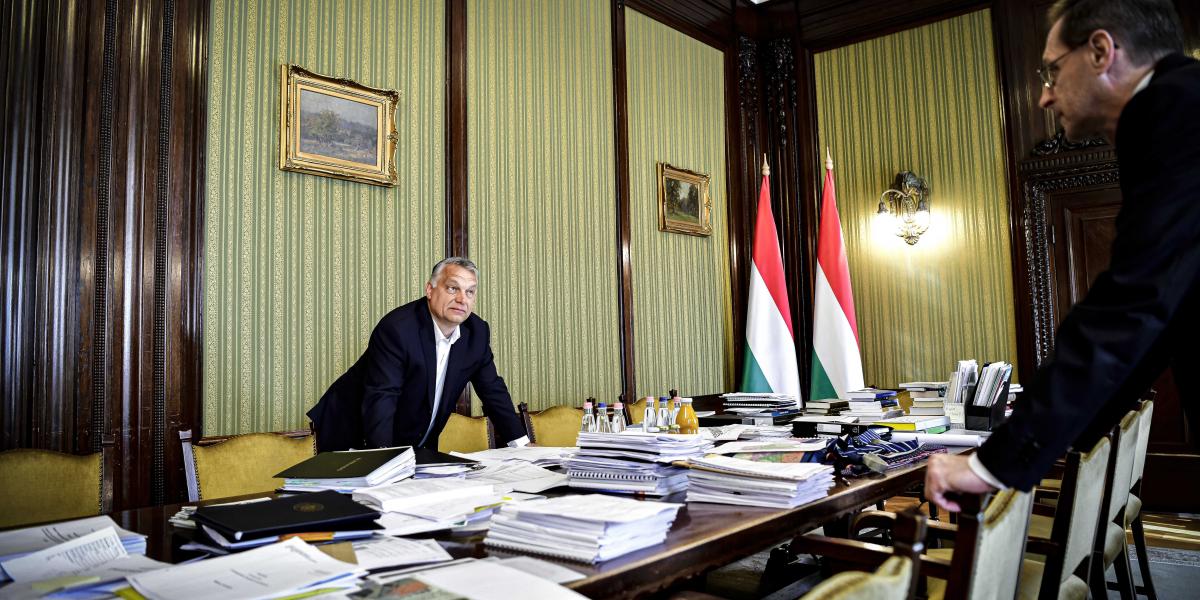 Orbán Viktor és Varga Mihály. Nem jött össze nekik a tartható költségvetés