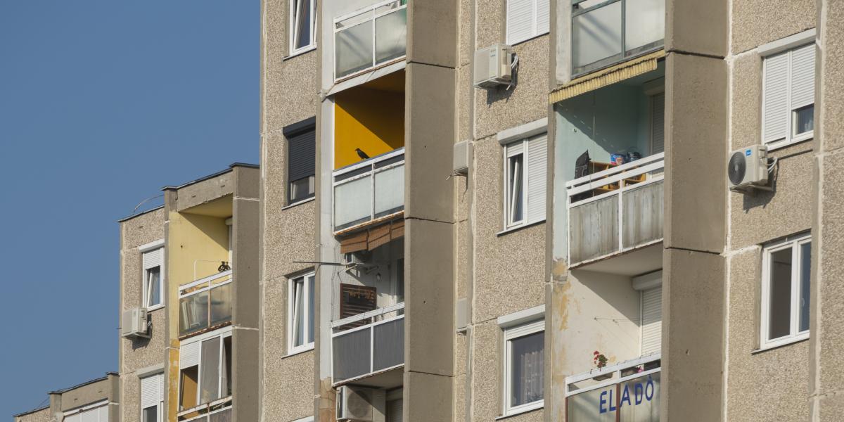 Panelrengeteg. Felújítási programot indítana a főváros