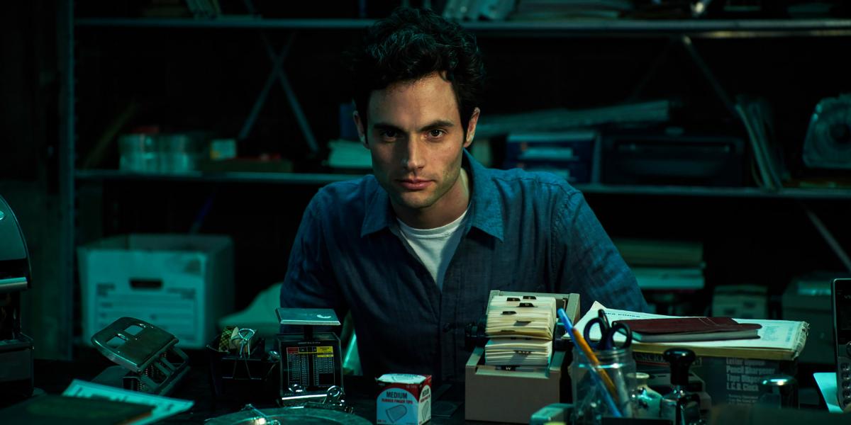 Joe Goldberg (Penn Badgley), a You című sorozat jóképű sorozatgyilkosa