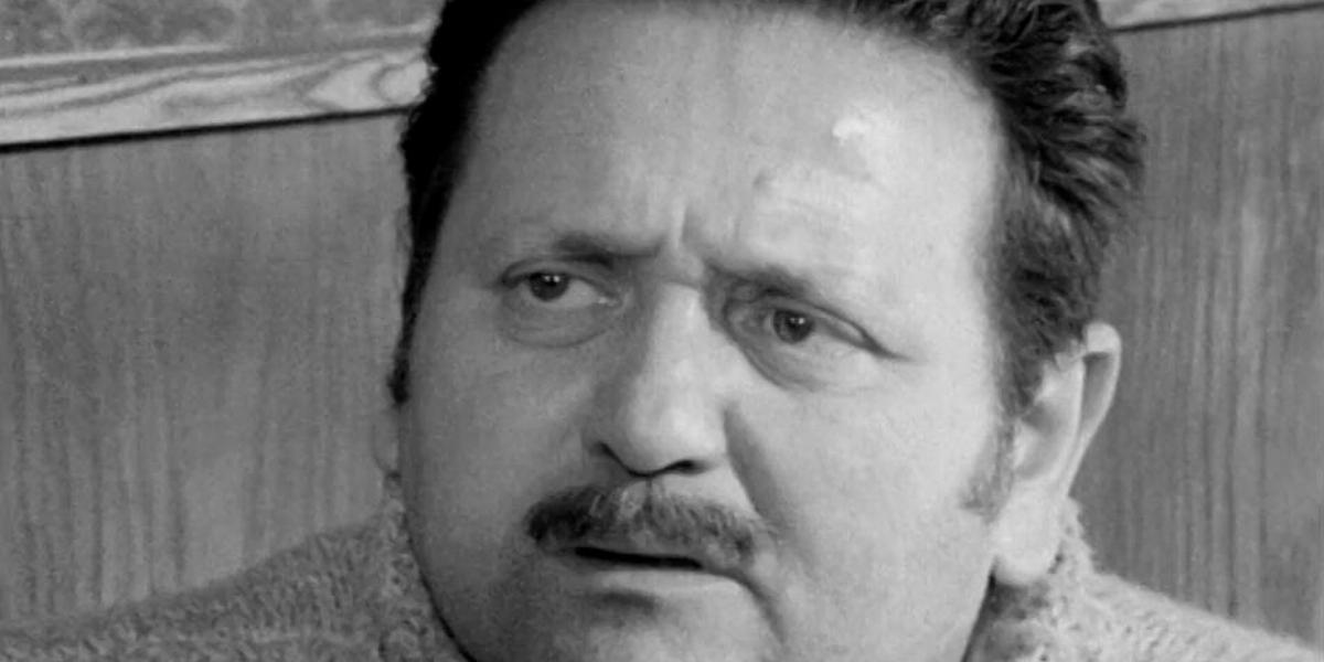 Miklósy György – kis szerepek nagy mestere, sőt nagy művésze volt. Huszonöt évig a Vígszínházban játszott, aztán élete végéig a Radnótiban
