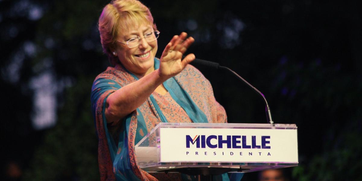 Első hivatali idejének végén is igen magas volt a népszerűsége FORRÁS: MICHELLE BACHELET.CL