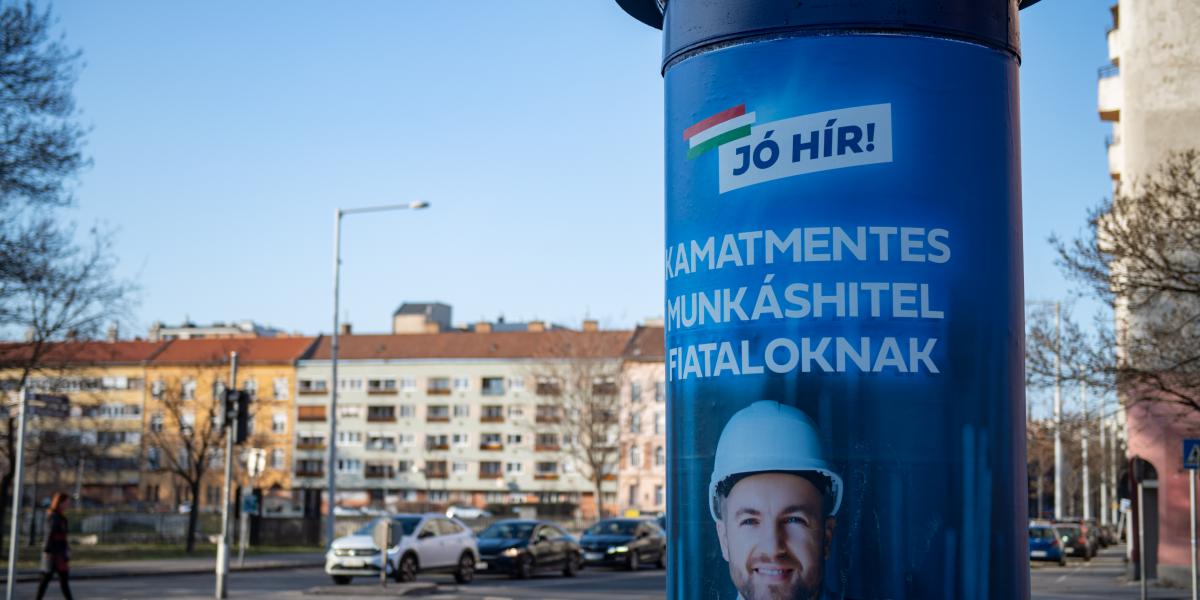 A fiatal, pályakezdő adósokat Magyarországhoz köti a kormány