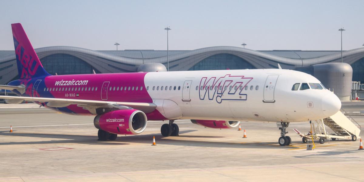 Illusztráció: Wizz-gép Abu-Dzabi repülőterén 