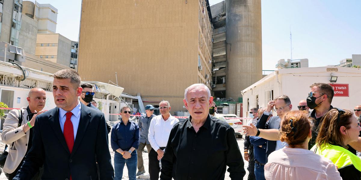 Netanjahu elodázhatja politikai bukását az Irán elleni háborúval