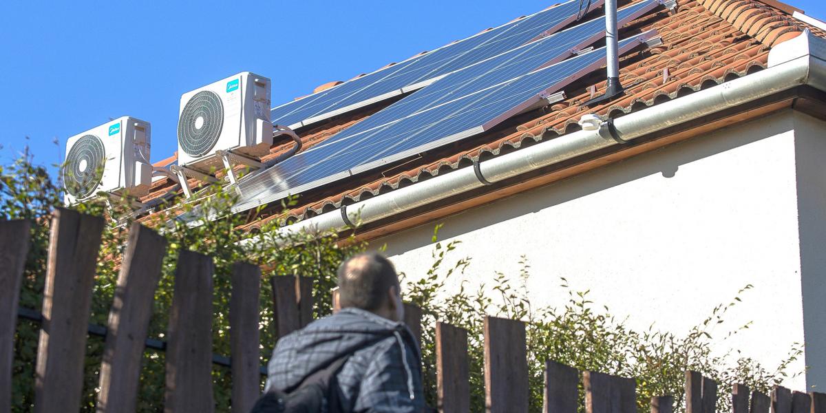 A túl sok háztáji napelem termelését nem bírja el a hálózat