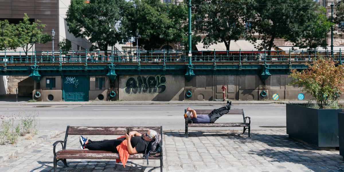 Nyár végéig hétköznaponként is autómentes a pesti alsó rakpart egy része