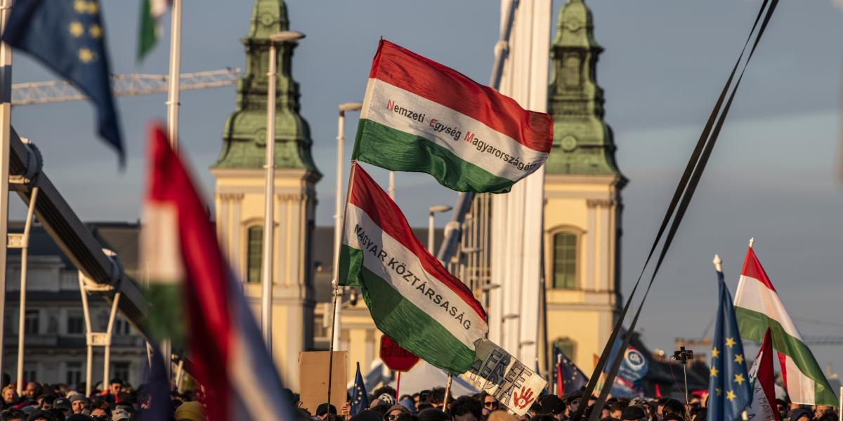 A titkos tárgyalók új ellenzéki kerekasztalt is létrehoznának