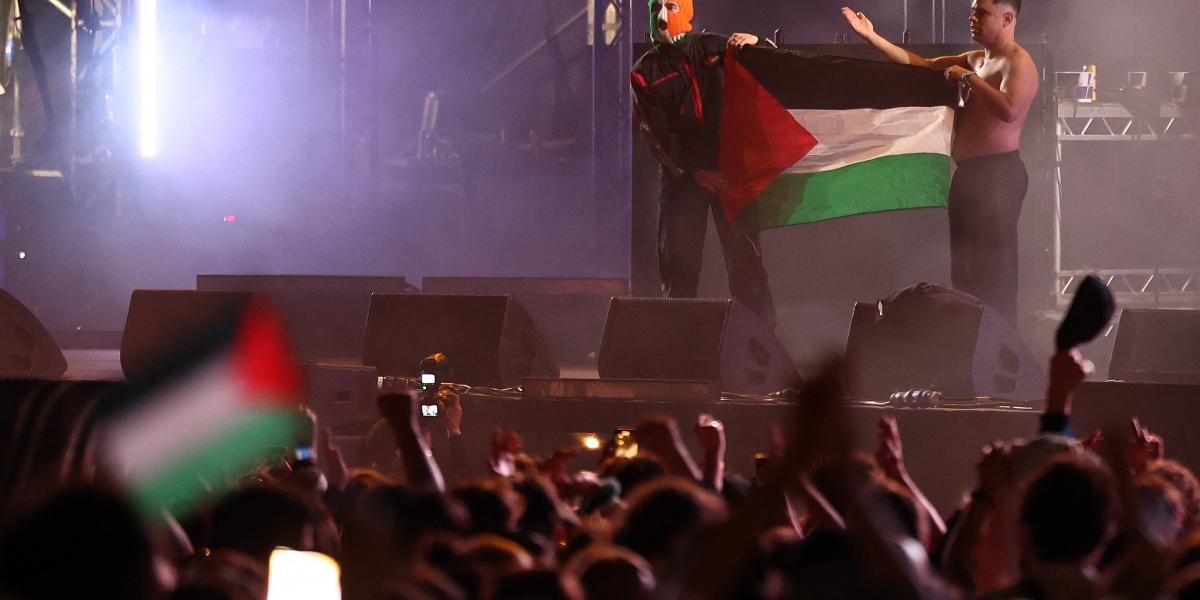 A tagok hangsúlyozták, elutasítják a terrorizmuspártiság vádját, egyetlen céljuk, hogy felhívják a figyelmet a gázai népirtásra