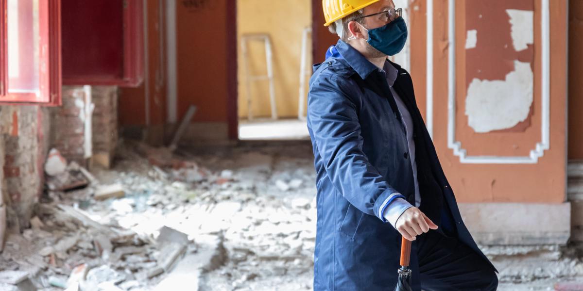 A miniszterelnök politikai igazgatója négy éve megtekintette a szerzeményt