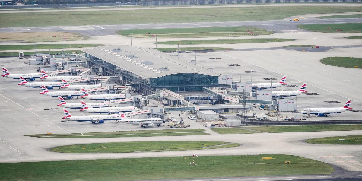 Felszállásra váró gépek a világ egyik legforgalmasabb repülőterén