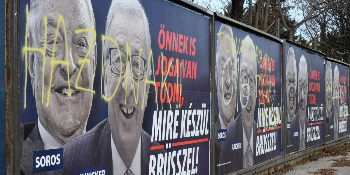 Propagandaplakátok 2019-ben. Képünk illusztráció. 