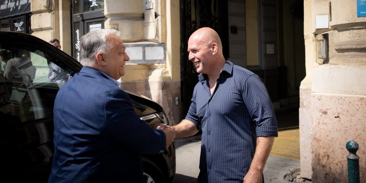 Jó arcok, ha találkoznak?