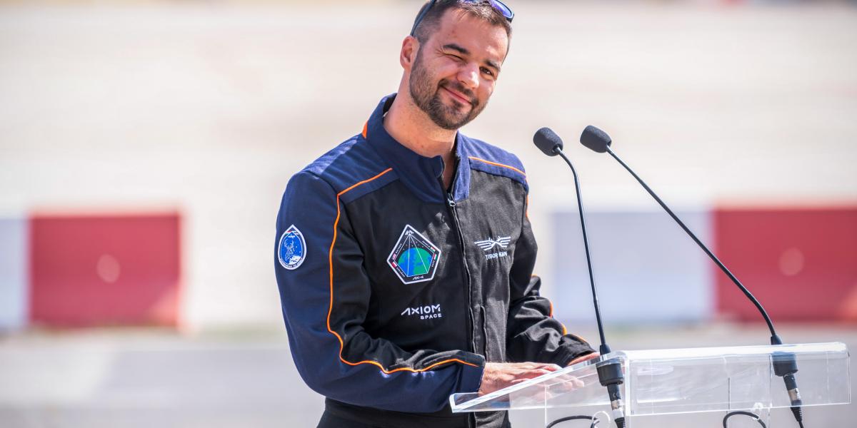 Kapu Tibor a Liszt Ferenc repülőtéren 2025. augusztus 18-án 