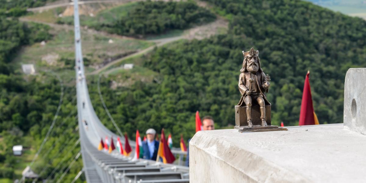 A Nemzeti Összetartozás Hídjának ünnepélyes átadása Sátoraljaújhelyen a nemzeti összetartozás napján, 2024. június 4-én.