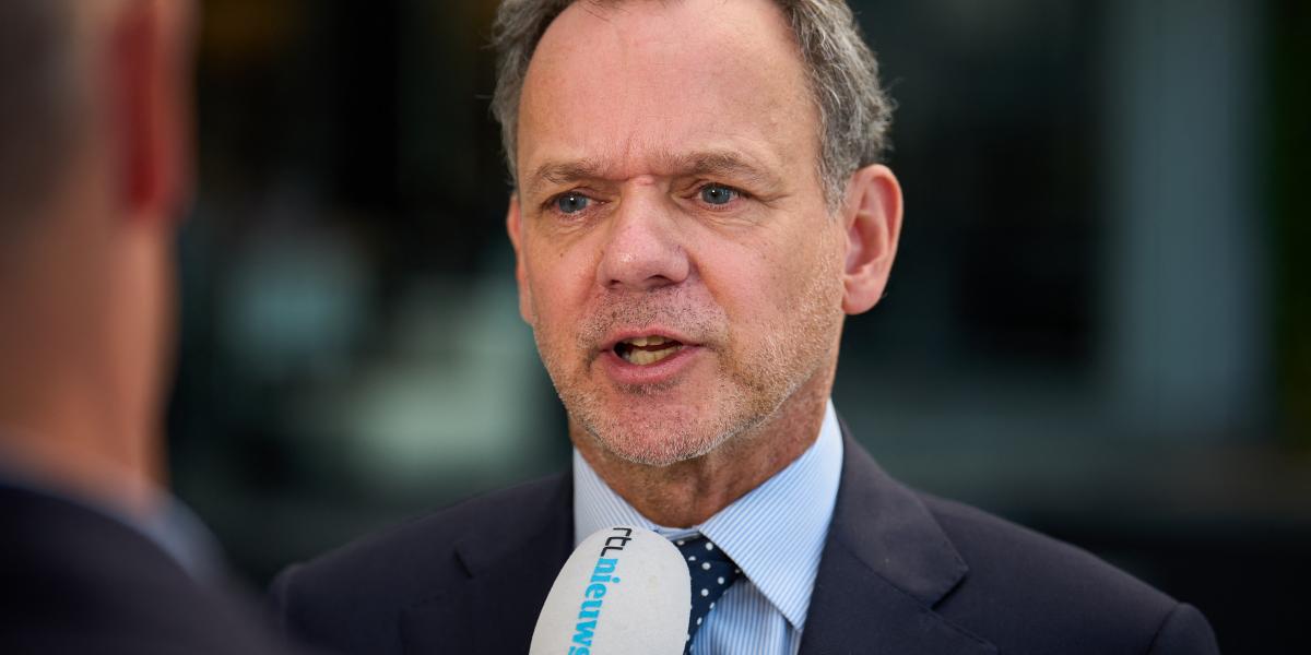 Caspar Veldkamp, a holland ügyvivő kormány külügyminisztere