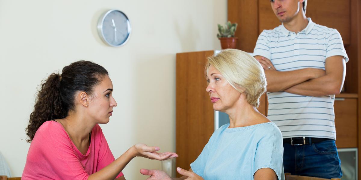 Sok konfliktust okozhat, ha szülők és felnőtt gyermekeik nem fektetik le az együttélés szabályait