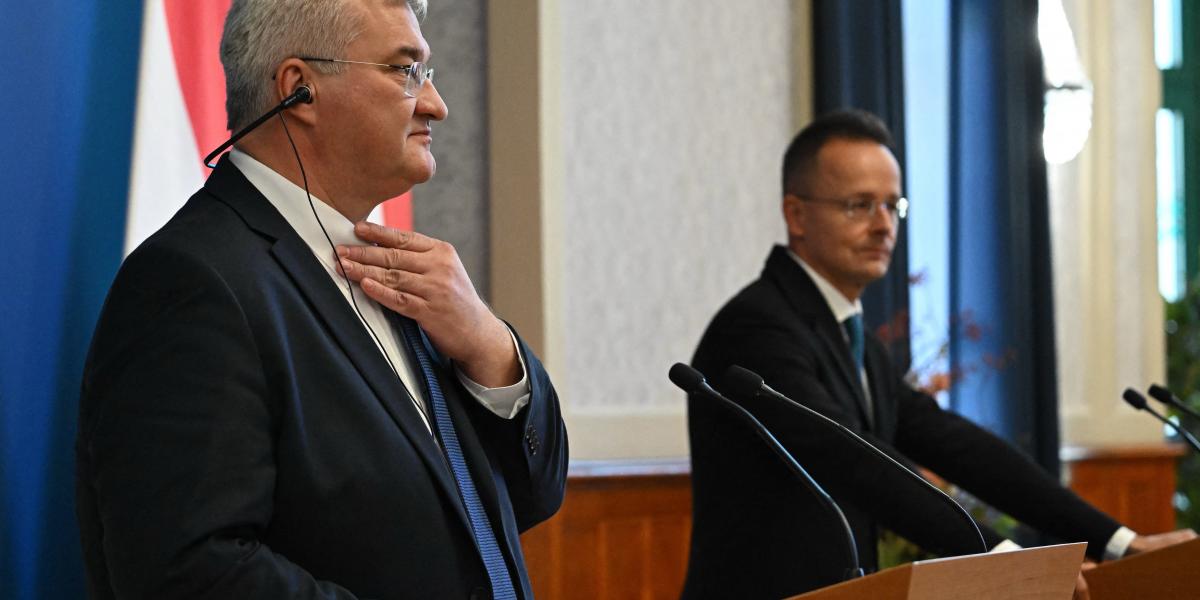 Szijjártó Péter és Andrij Szibiha közös sajtótájékoztatót tart 2024. szeptember 30-án