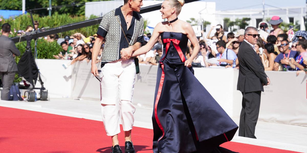 Amanda Seyfried színésznő érkezése a 82. Velencei filmfesztiválra