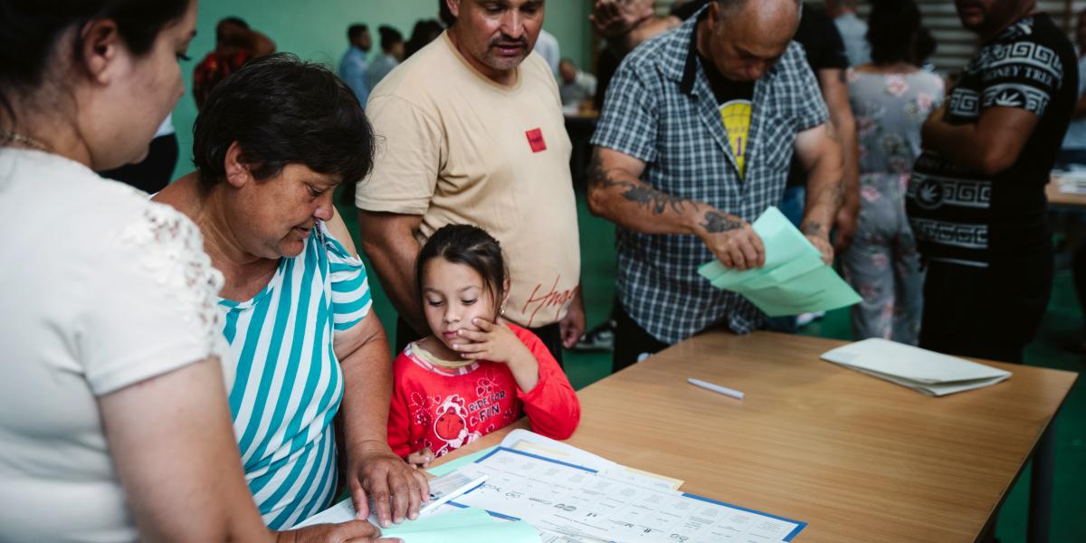 Mind a 13 bejegyzett nemzetiség számára biztosított a lehetőség a kedvezményes mandátum betöltésére, lélekszámából adódóan erre csupán a roma és a német nemzetiségnek van tényleges esélye