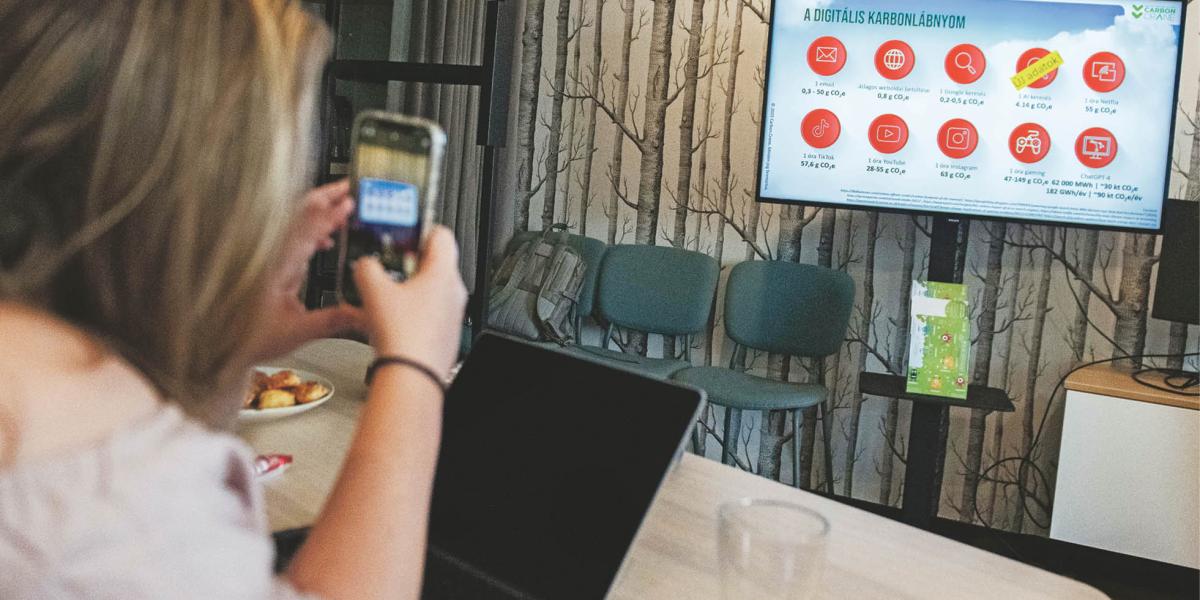 Minden számítógépes tevékenység karbonlábnyomot hagy és árt a környezetnek