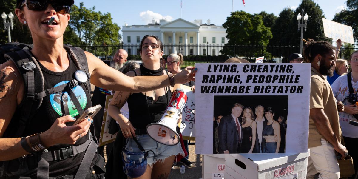 Tüntetők egy héttel ezelőtt is követelték a Fehér Ház előtt az Epstein-akták nyilvánosságra hozását