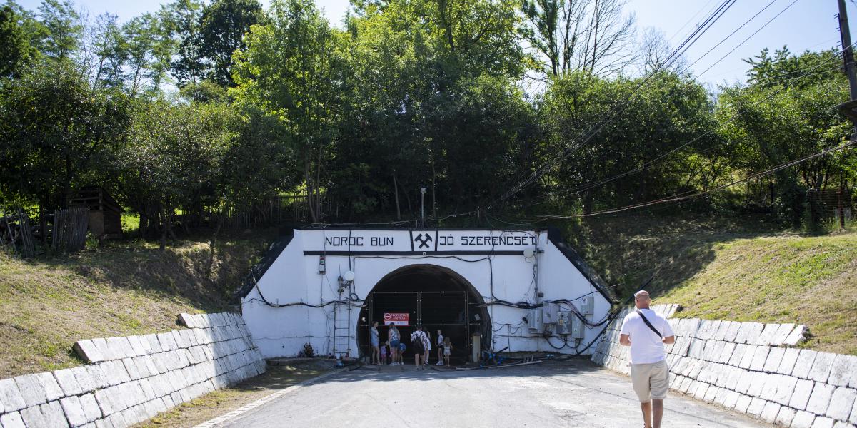 A parajdi sóbánya bejárata augusztus 2-án 